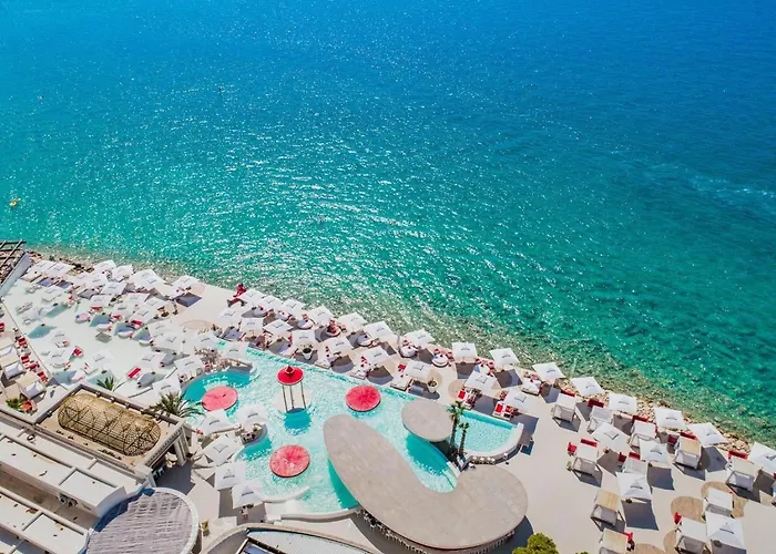 Amadria Exclusive * シベニク