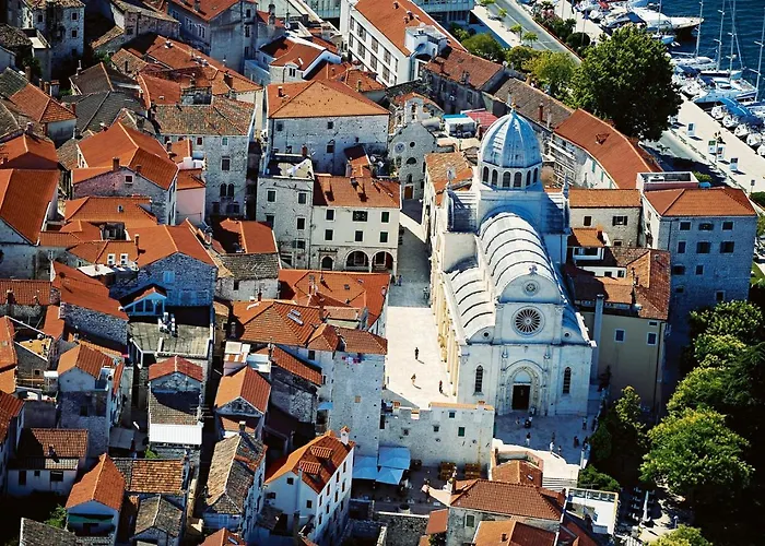 Amadria Exclusive * シベニク